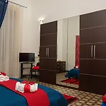 Pitagora House *