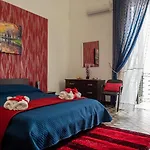 Pitagora House Pensionat *
