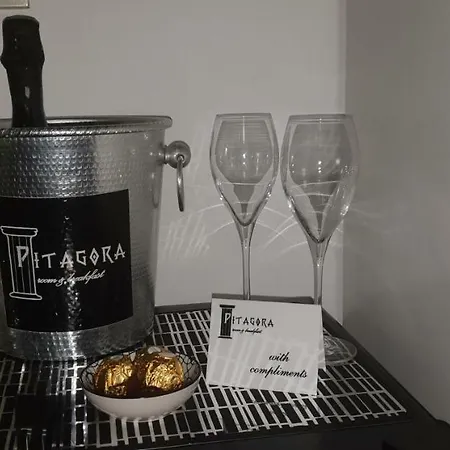 Pitagora House Gæstehus