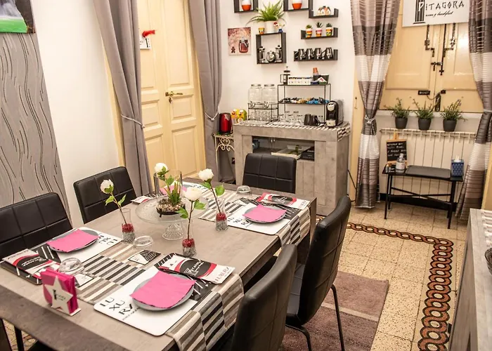 Pitagora House Affittacamere *